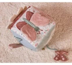 Little Dutch Activiteitenkubus Soft Flowers & Butterflies -Babyproducten Winkel little dutch activiteitenkubus soft flowers butterflies 5