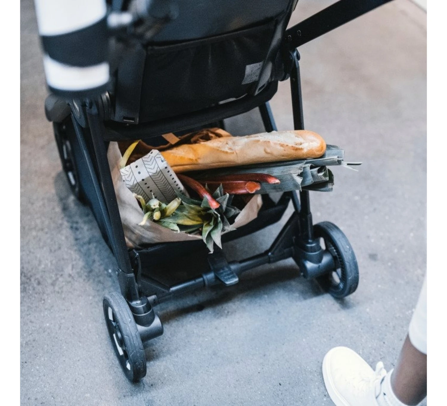 Thule Shine Kinderwagen - Roze 4 Thule Shine Kinderwagen - Roze - Afbeelding 2